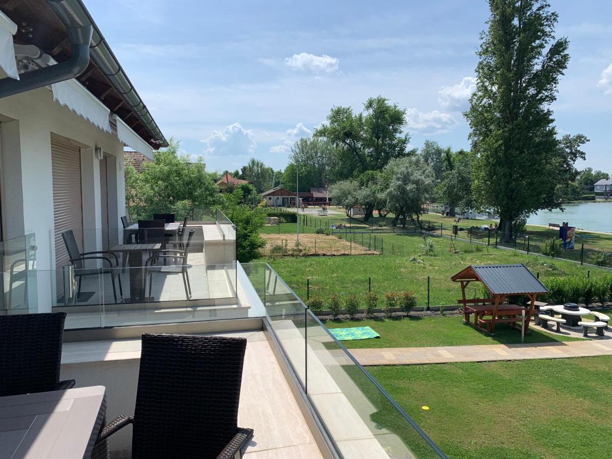 Balatonboglar - Golden Bridge Apartments מראה חיצוני תמונה